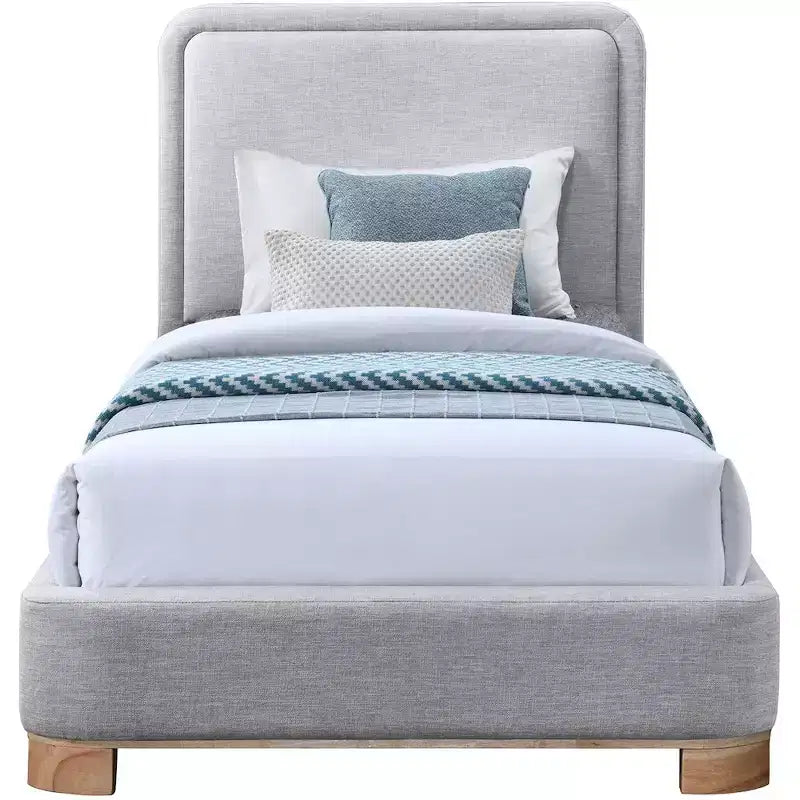 Meridian Furniture,Nolita Linen Textured Fabric Bed